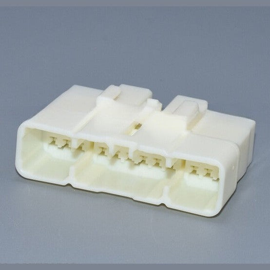 Yazaki 7282-1222. Male Connector 22 way, 090II Unsealed, Nautural