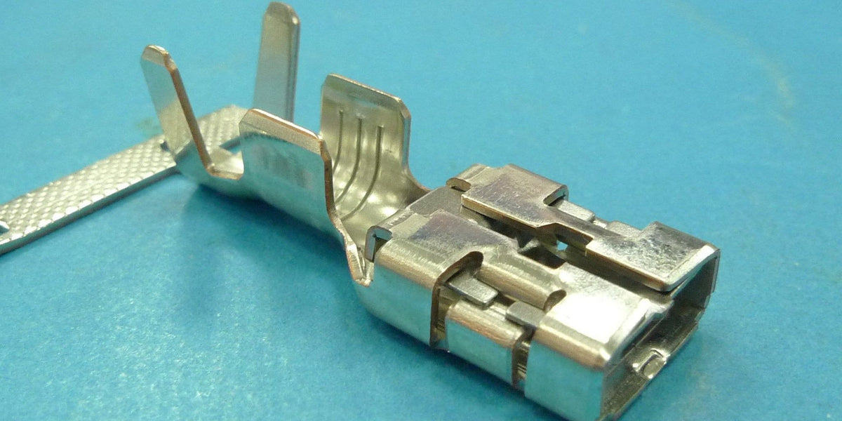 Yazaki 7116-3250. Terminal, Female 9.5 mm, Sealed 5.0-8.0 mm², Tin