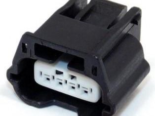 Yazaki 7283-8853-30 RH 025 4 way Female Connector